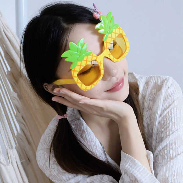 Wholesale Party Glasses Festival Party Pineapple Shaped Resin Sunglasses