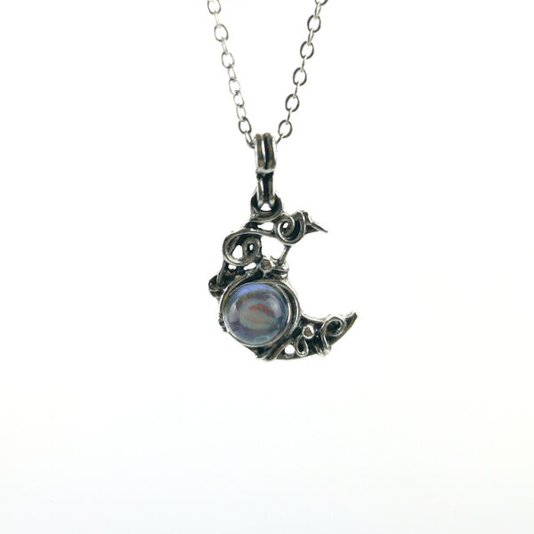 Wholesale Moonstone Moon Pendant Alloy Necklace