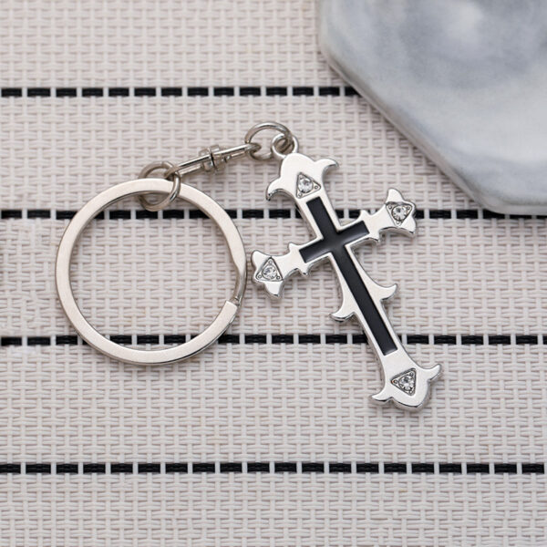Wholesale Halloween Zinc Alloy Four Diamond Flower Cross Keychain