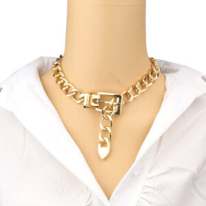 Wholesale Thick Chain Buckle Clavicle Necklace