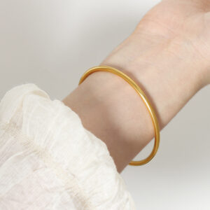 Z119-gold bracelet M size