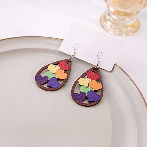 Wholesale Cute Hollow Color Heart Wooden Earrings