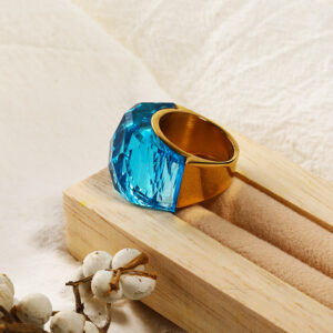 Golden lake sapphire / No. 9