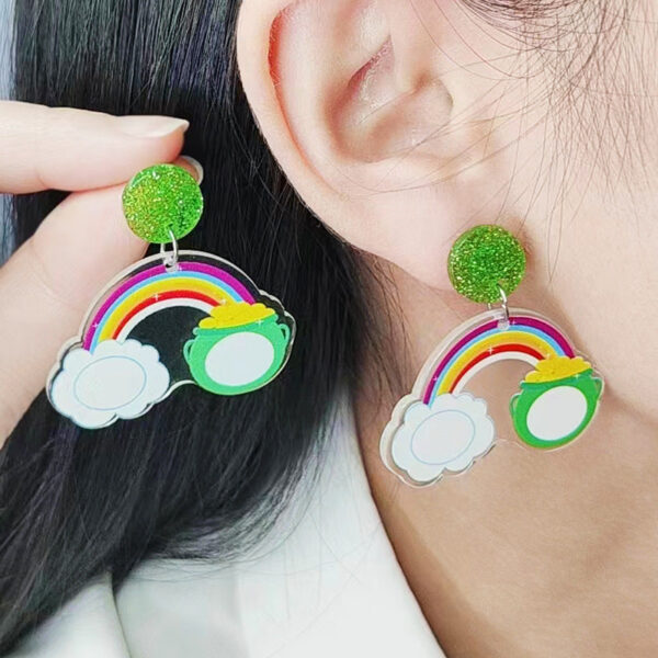 O1CN01BwQC1M1T3M7faqmeu__2677772326-0-cib Wholesale St. Patrick's Day Rainbow Beer Acrylic Earrings