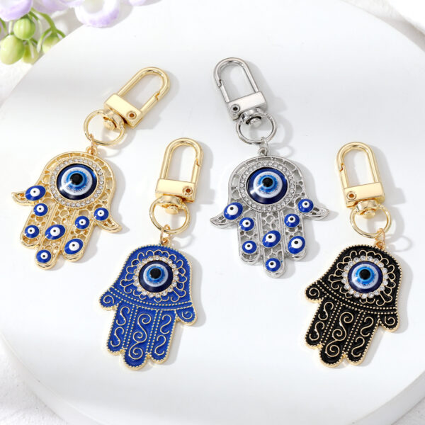 Wholesale Hand of Fatima Drip Oil Devil Eye Pendant Keychains