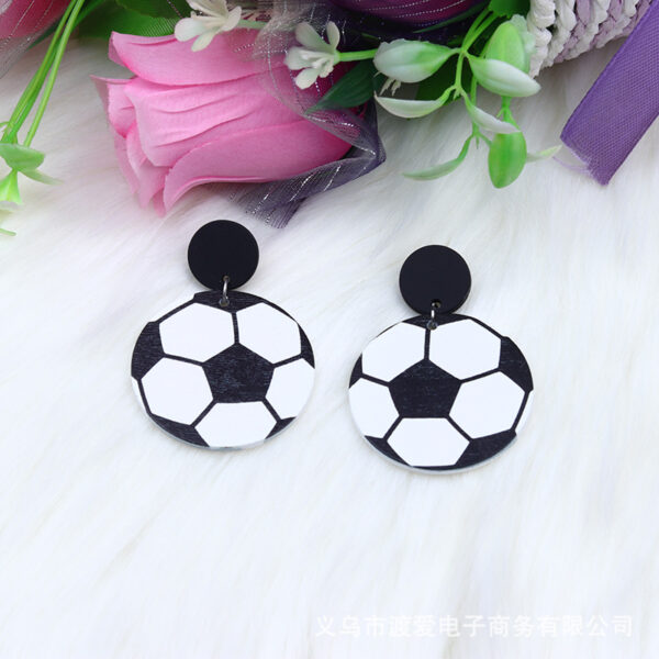 O1CN01C73e971T3M3FQtiQC_2677772326-0-cib Wholesale Wood Print Basketball Soccer Ear Studs