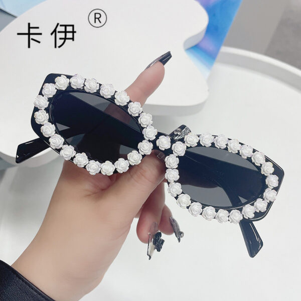 O1CN01CSsdZa2ACXVF77f7L_2929128167-0-cib Wholesale PC Party Diamond Flower Personalized Sunglasses