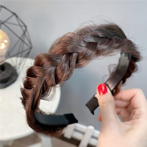 B152-1 three-strand braid dark brown