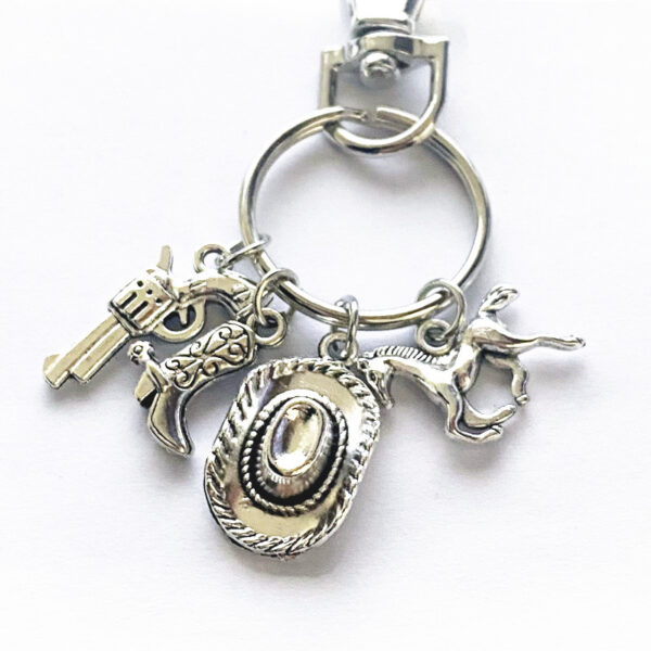 O1CN01CczM9x1nr5YiiTDrR_2212841575142-0-cib-1 Wholesale Alloy Cowboy Hat Keychain
