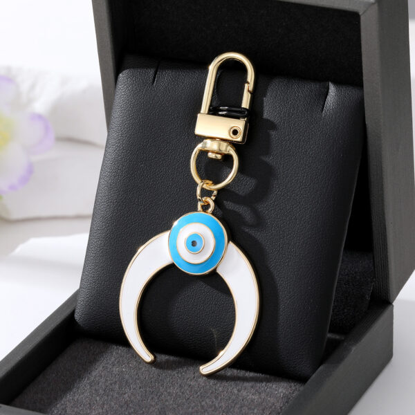 Wholesale Alloy Devil Eye Creative Keychain