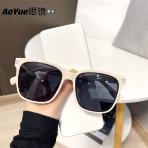 Beige frame gray sheet