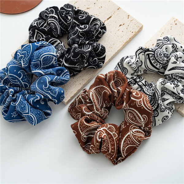 O1CN01DSKlig1Vslam22ejt_2254722709-0-cib Wholesale Fabric Black and White Large Intestine Scrunchie