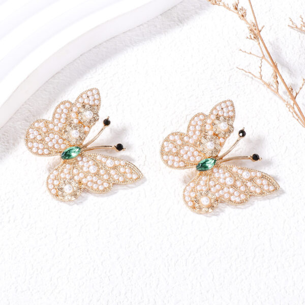 Wholesale Butterfly Colored Diamond Inlaid Alloy Earrings