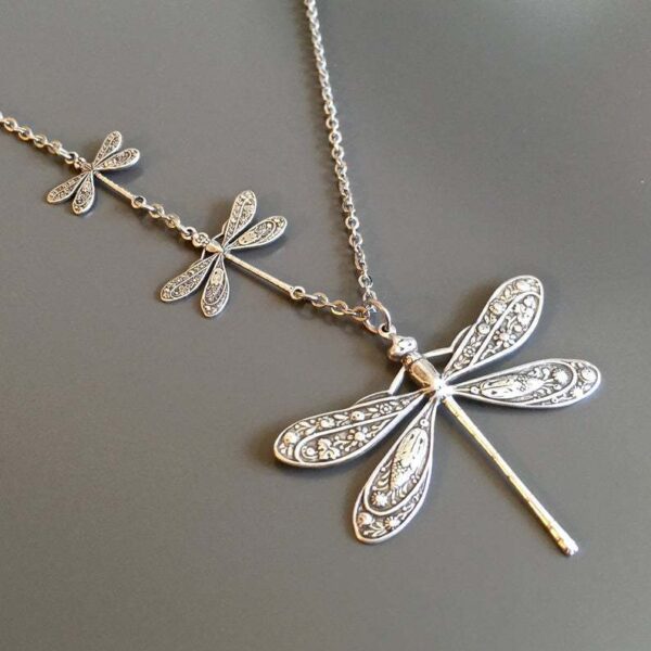 Wholesale Vintage Splicing Dragonfly Pendant Necklace