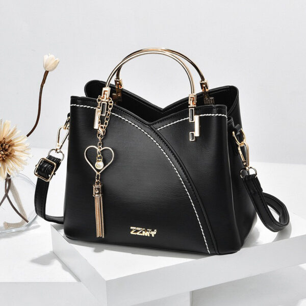 O1CN01E5UnEz21edH453BPo_2821027010-0-cib-1 Wholesale PU Contrast Color Large Capacity Shoulder Bag