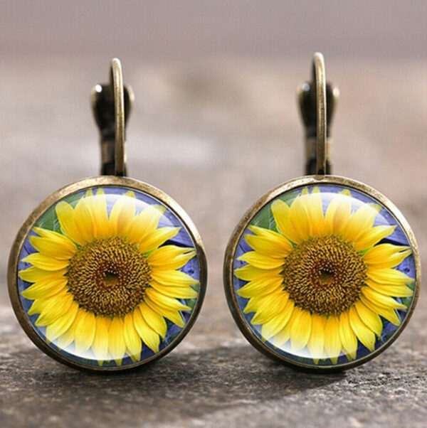 O1CN01EJfgSE1hduGizlAhv_2201226834301-0-cib Wholesale Sunflower Alloy Earrings