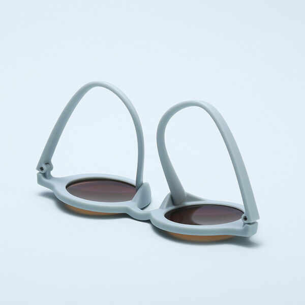 O1CN01ERzQO126P7uko3DLH_2215402277653-0-cib Wholesale PC Kids Round Frame Sunglasses