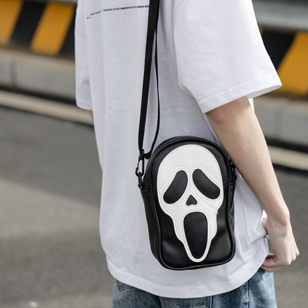 O1CN01ESYk6Z2K6icUN9RRC_2727129508-0-cib-1 Wholesale PU Ghost Skull Messenger Shoulder Bag