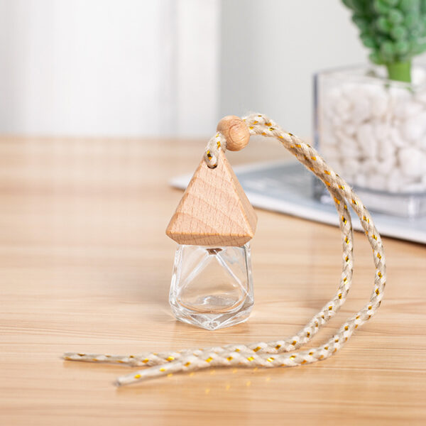 Wholesale 8ML Transparent Glass Triangular Cap Diamond Car Perfume Bottle
