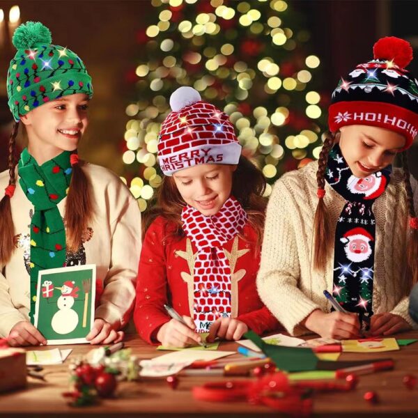 Wholesale Acrylic LED Illuminated Christmas Hat Scarf Set