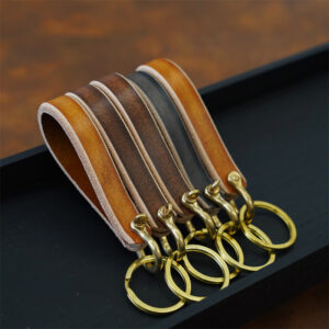 Wholesale Handmade Retro Brass Horseshoe Buckle and Cowhide Keychain