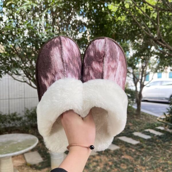 Wholesale Autumn and Winter Plush Slippers
