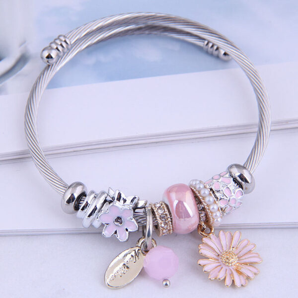 Wholesale Stainless Steel Wire Handmade Beaded Daisy Crystal Adjustable Bracelet