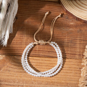 24090302-white / Crystal