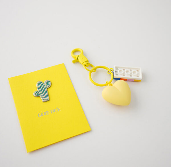 Wholesale Acrylic Building Block Love Keychain