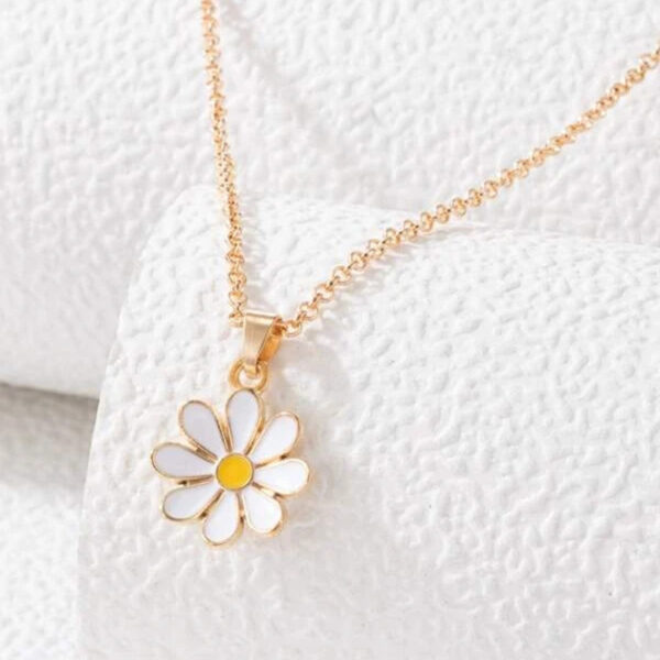Wholesale White Drip Flower Alloy Necklaces