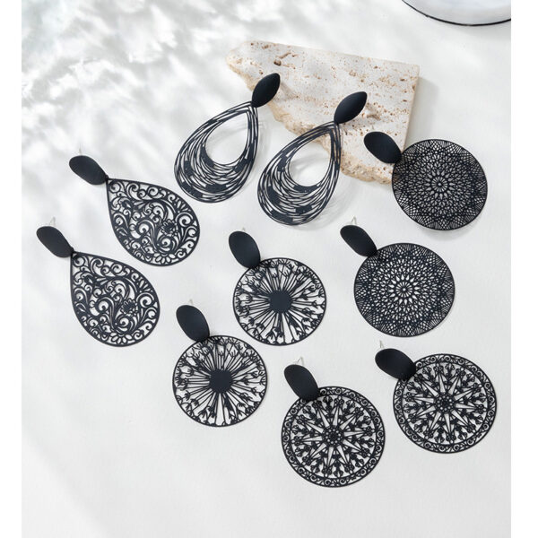 Wholesale Vintage Geometric Cutout Black Metal Earrings
