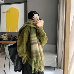 [Fruit Green] thick yarn scarf / About 230
