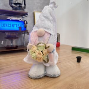 Wedding Festival Flower Rudolph Standing Doll Female (Color Random Mind Carefully Shot)