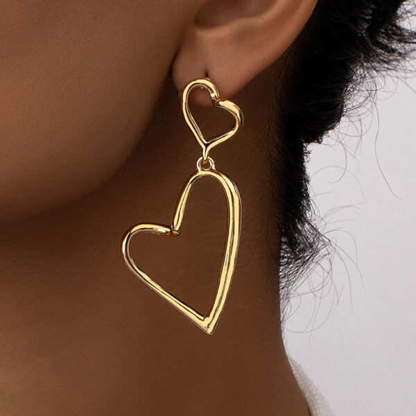 O1CN01FYmEcT27XCWnNCYjY_3398757806-0-cib Wholesale Palace Love Alloy Earrings