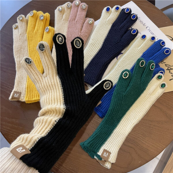Wholesale Design Color Block Knitted Rhinestone Warm Gloves