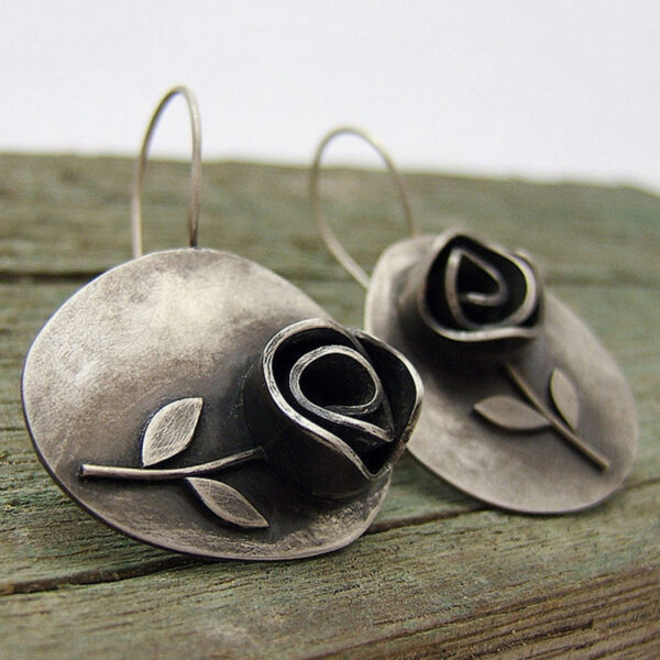 Wholesale Vintage Rose Alloy Earrings