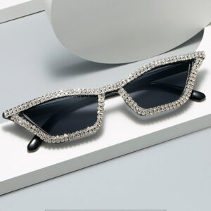 O1CN01Fi7TVa1gZxAr8s8R9__2212816414157-0-cib Wholesale PC Cat Eye Diamond Sunglasses