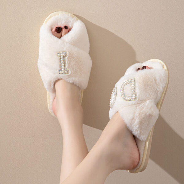 O1CN01FzvHPH1Pl5QA8OFUs_4012931880-0-cib Wholesale Casual Cross Plush Slippers
