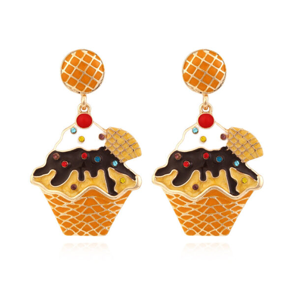 O1CN01G73o4E2JjMMLNdQce__3025409457-0-cib Wholesale Alloy Diamond Cake Earrings