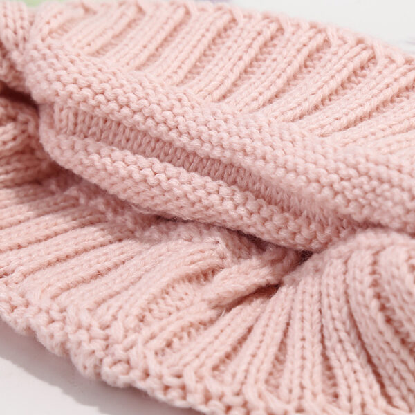 O1CN01GFp2701p8mLvM0r5K_2206668985316-0-cib Wholesale Children's Knitted Hats 3-10 Years Old, Colorful Fur Ball Woolen Hats, Winter Hats