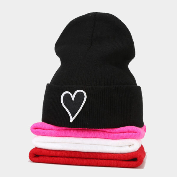 O1CN01GPqiBL2AbGxlGxQCS_2496528221-0-cib Wholesale Love Patch Warm Knitted Hat Woolen Hat