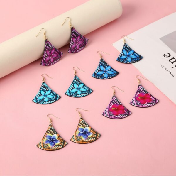 O1CN01GUotgL1kPCWG5zfKy_2212917204675-0-cib Wholesale Autumn/Winter Triangular Ginkgo Leaf Scalloped Acrylic Earrings