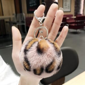 Pink Leopard Print Fur Ball / Packed in a single opp bag. the keychain is not fixed. if necessary, please contact customer service for notes