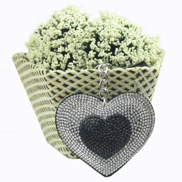 O1CN01H5nlBY1a87S0LogrK_2214423013284-0-cib Wholesale Zinc Alloy Diamond Heart Keychain