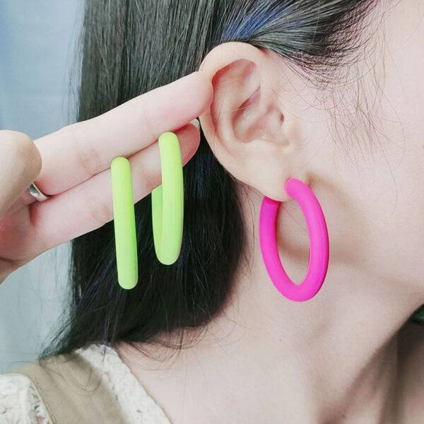 Wholesale Candy Color C Shape Spray Paint Acrylic Earrings