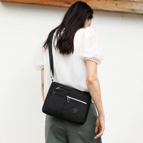 O1CN01HIf9ZA1tiHLZUG9nW_2210908415935-0-cib Wholesale Simple Nylon Shoulder Messenger Bag