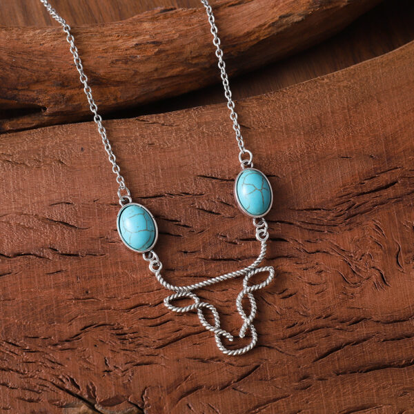 Wholesale Inlaid Turquoise Bull Head Bohemian Hollow Line Niche Simple Necklaces