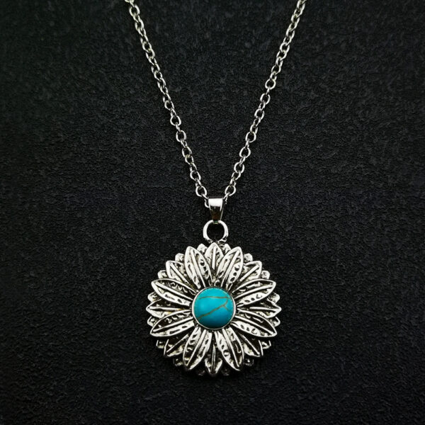 O1CN01HmzjPv1eqK8XYgrk8_2211101453922-0-cib Wholesale Vintage Boho Blue Turquoise Sunflower Necklace