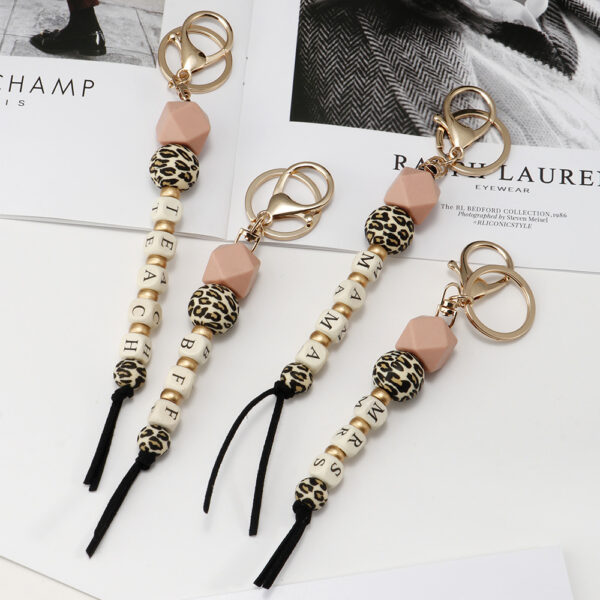 O1CN01HvdWLp1iSkBwBN8bl_3527034412-0-cib Wholesale Mother's Day MAMA Letter Silicone Beads Wrist Keychain