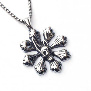 Skull + stainless steel chain